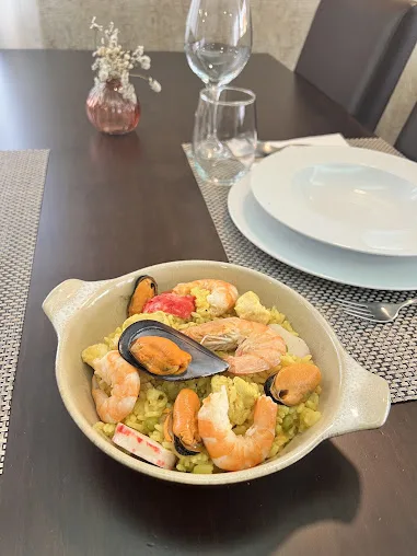 Arroz de marisco com camarão e mexilhão
